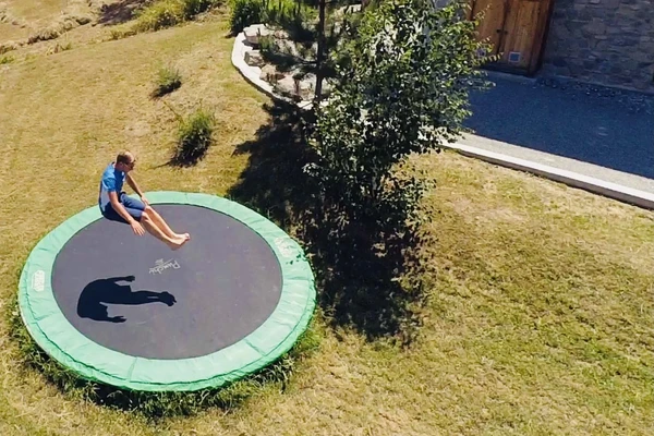 Trampoline